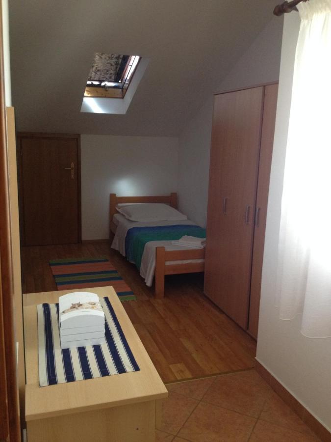Apartments Mirela โปเรช ภายนอก รูปภาพ