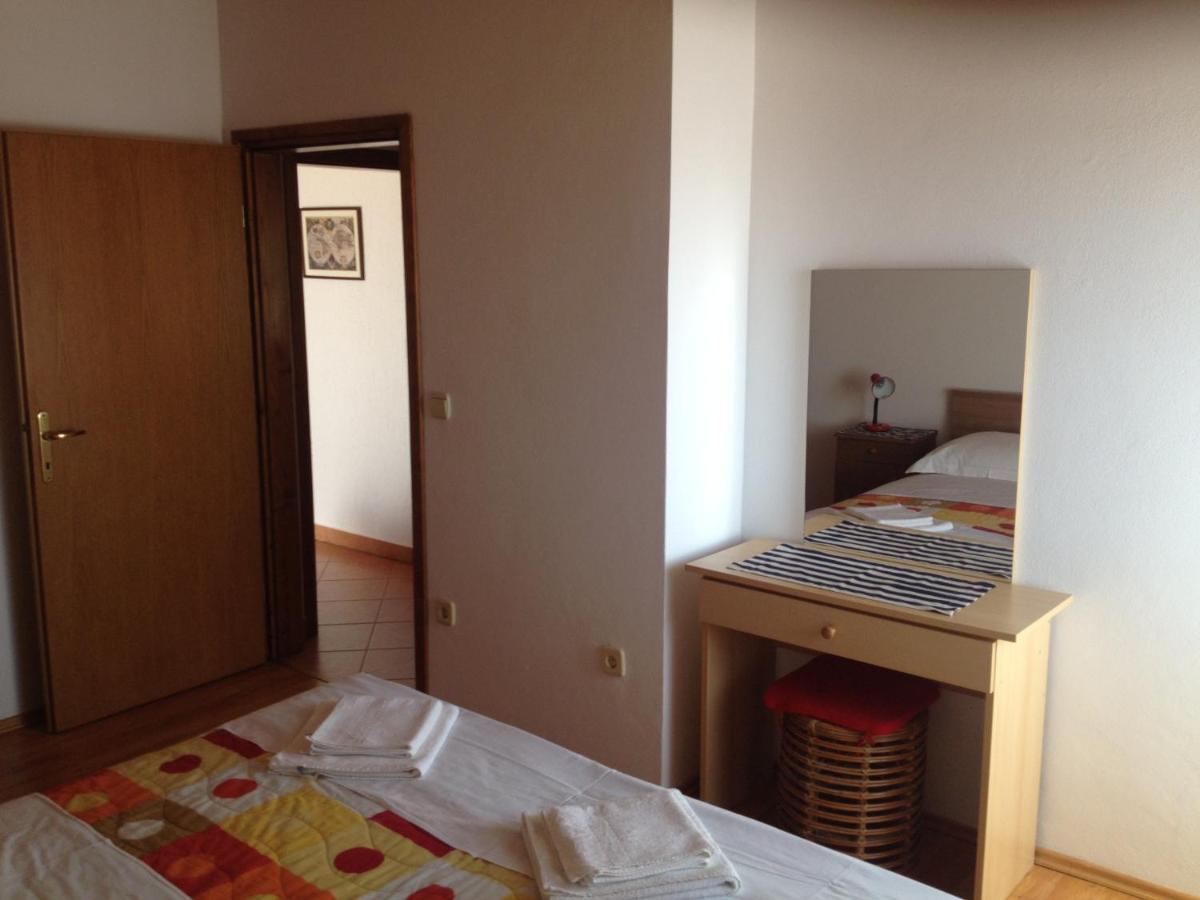 Apartments Mirela โปเรช ภายนอก รูปภาพ