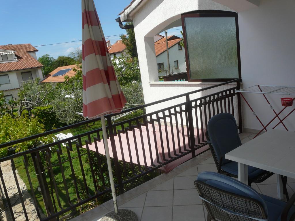 Apartments Mirela โปเรช ภายนอก รูปภาพ
