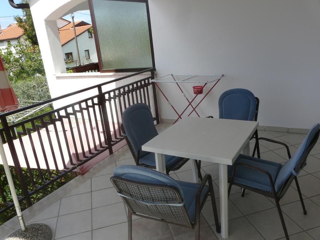 Apartments Mirela โปเรช ภายนอก รูปภาพ