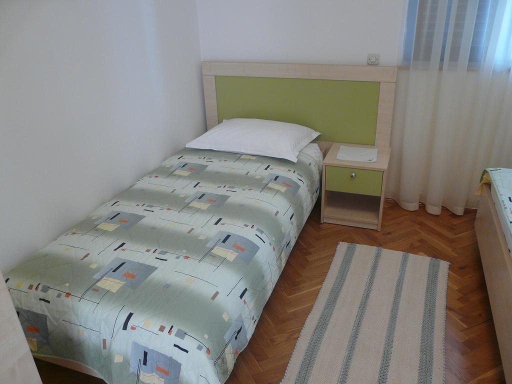 Apartments Mirela โปเรช ภายนอก รูปภาพ