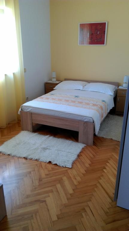 Apartments Mirela โปเรช ภายนอก รูปภาพ
